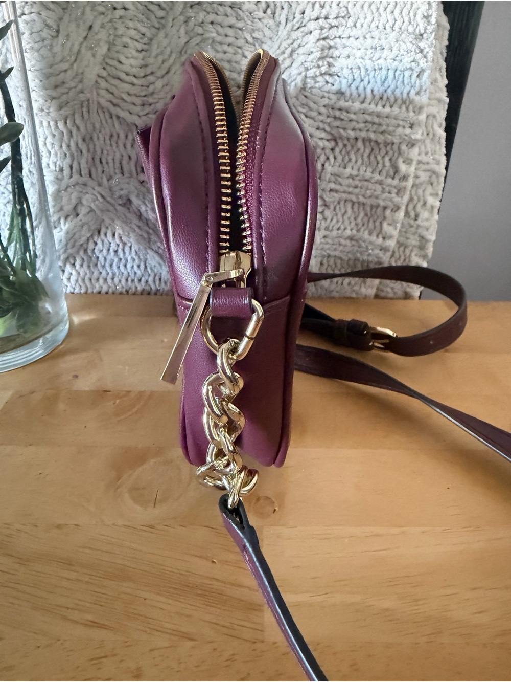 Karl Lagerfeld Bow Crossbody Purse - Picture 6 of 7